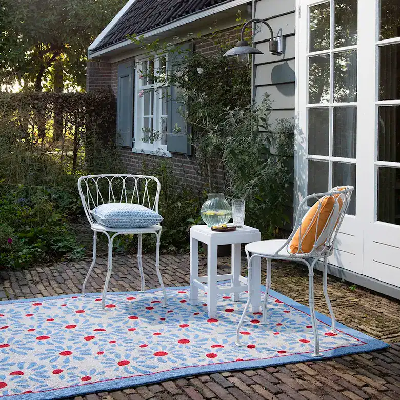 Matta Laura Ashley Thorncliff Daisy Sky Blue In/Outdoor "Finns i flera storlekar" Från Brink & Campman - Bild 2