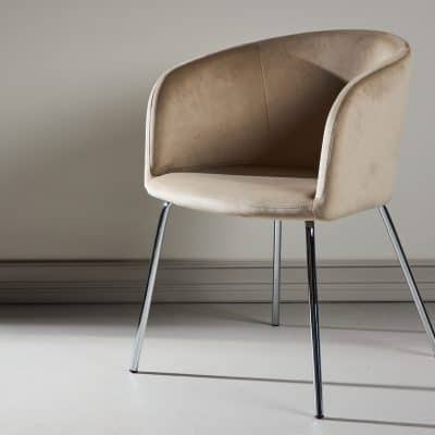 Berit Matstolar Beige Från Venture Design