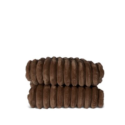 Esther Fleecepläd Mörkbrun 130*170cm Från Sagaform