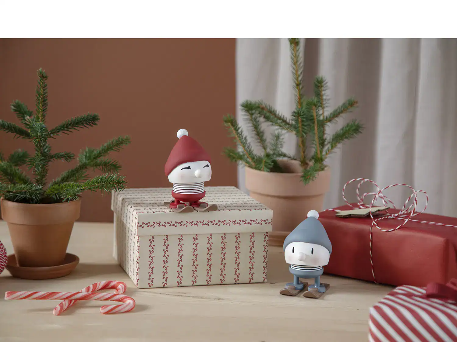 Skiing Soft Bumble Berry Small Höjd 7cm Hoptimist - Bild 3