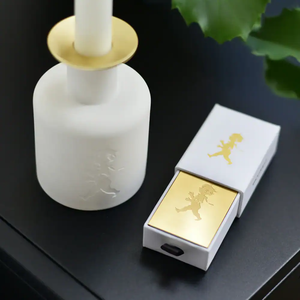 Solstickan Tändsticksfodral Guld Tändsticksask ingår. - Bild 3