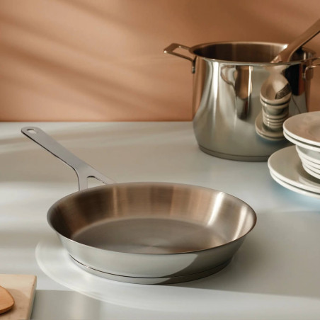 "POTS&PANS Stekpanna 28cm Spegelblankt Rostfritt Stål 18/10 Från Alessi, Design Jasper Morrison - Bild 2